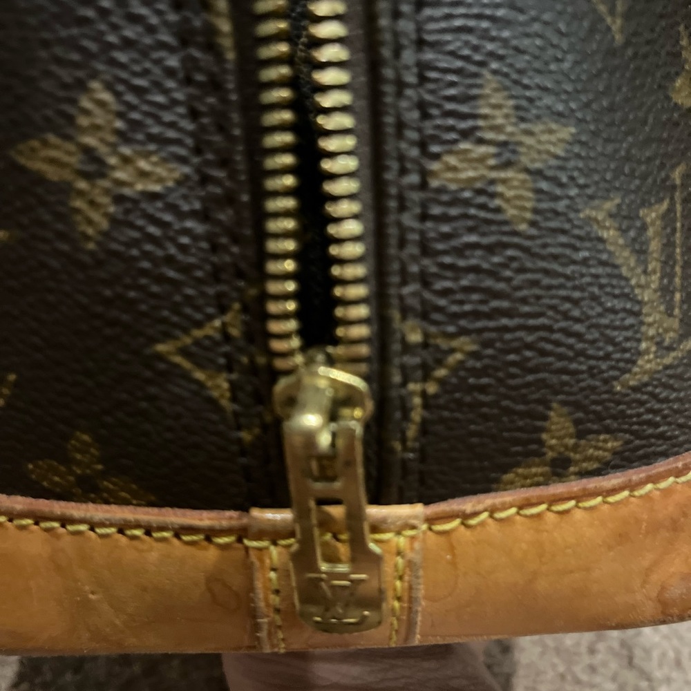 Preown beautiful originally Alma LV